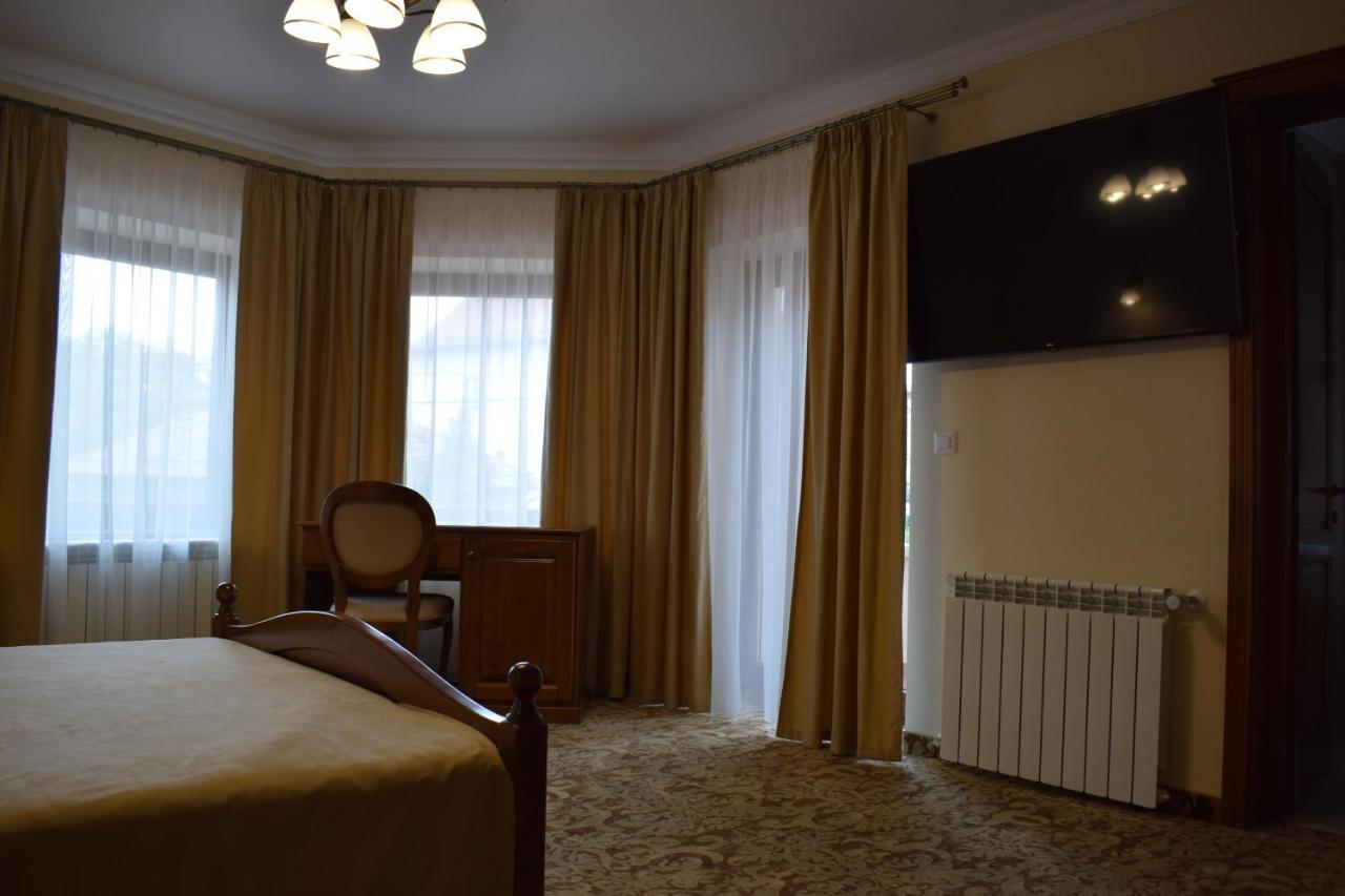 Vila Preciosa Hotell Alba Iulia Exteriör bild