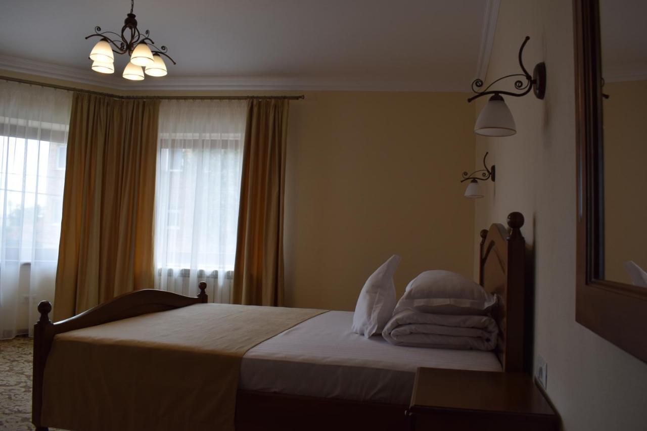 Vila Preciosa Hotell Alba Iulia Exteriör bild