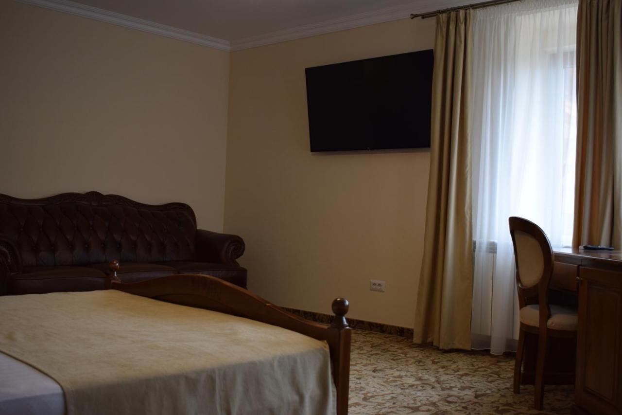 Vila Preciosa Hotell Alba Iulia Exteriör bild