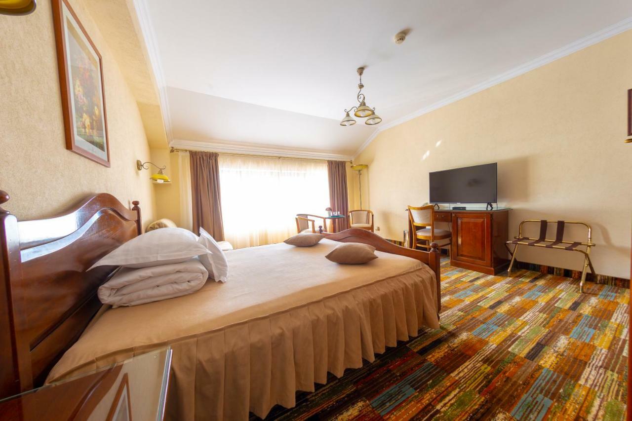 Vila Preciosa Hotell Alba Iulia Exteriör bild