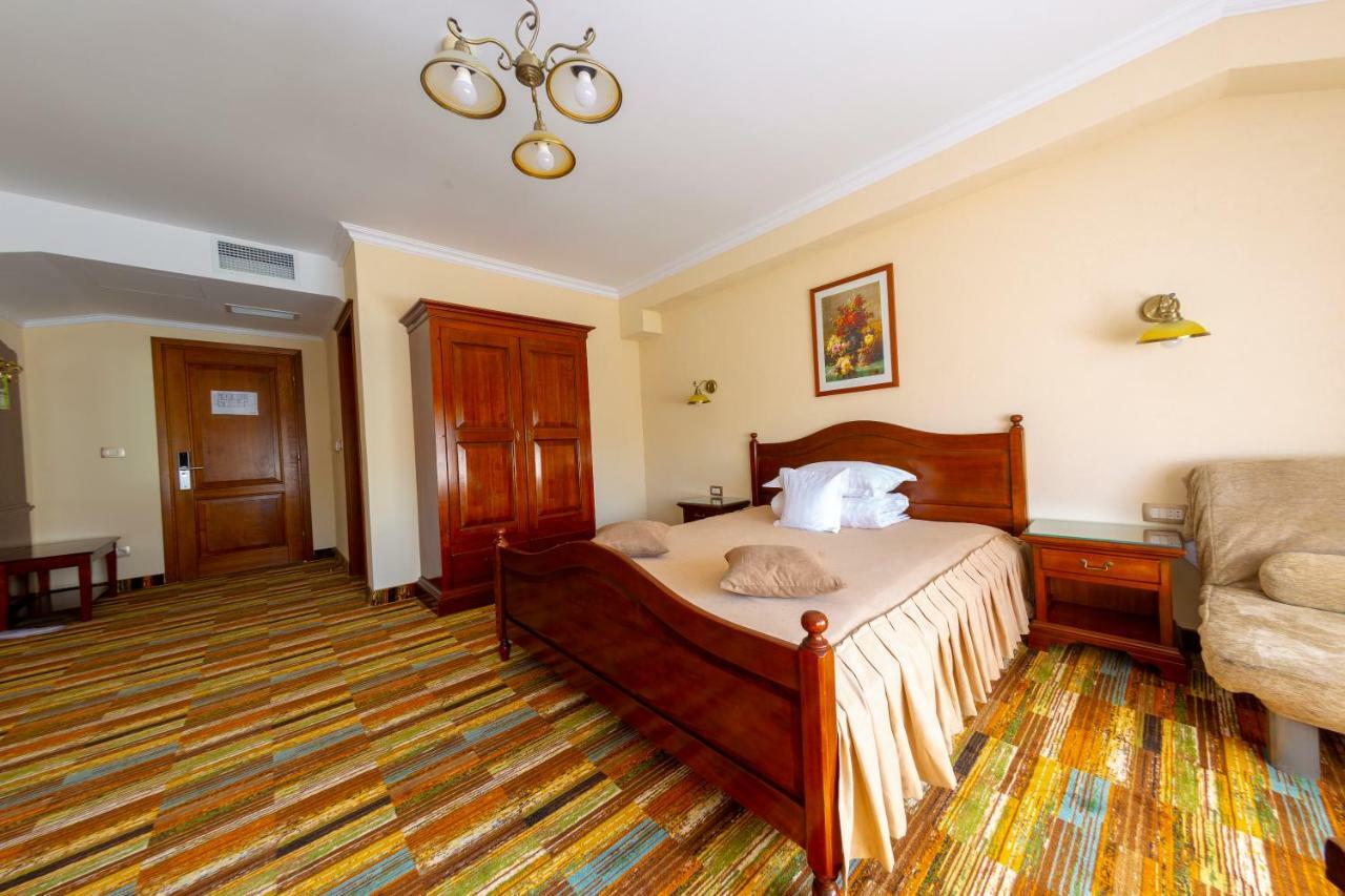 Vila Preciosa Hotell Alba Iulia Exteriör bild